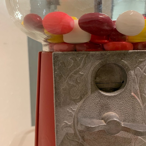 Vintage Carousel Bubble Gum Machine Cast Metal Globe red 15” EUC - Picture 4 of 7